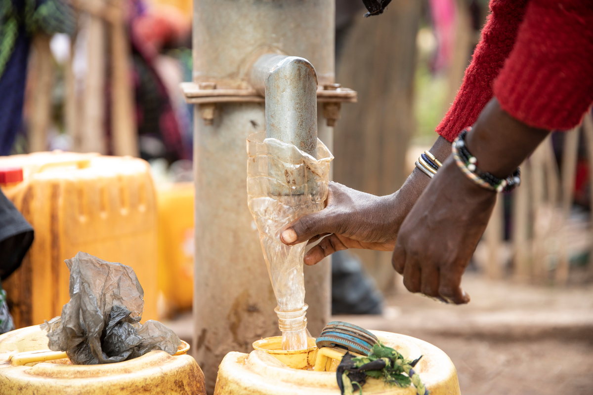 Petros Network partners funded 12 water wells to be either drilled or restored in Ethiopia. Providing clean water for so many. This well pictures serves over 500 people in the surrounding communities.