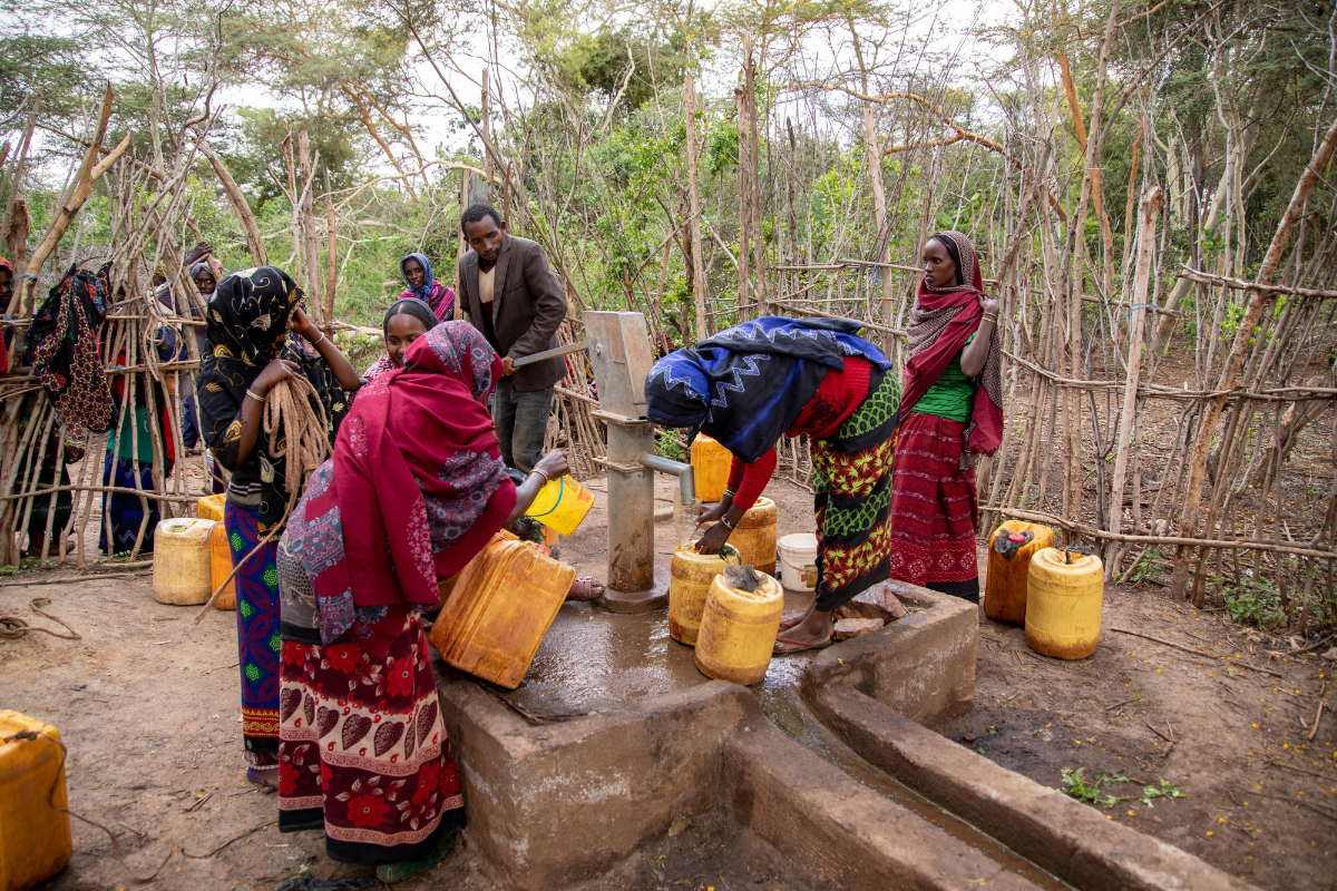Petros Network partners funded 12 water wells to be either drilled or restored in Ethiopia. Providing clean water for so many. This well pictures serves over 500 people in the surrounding communities.