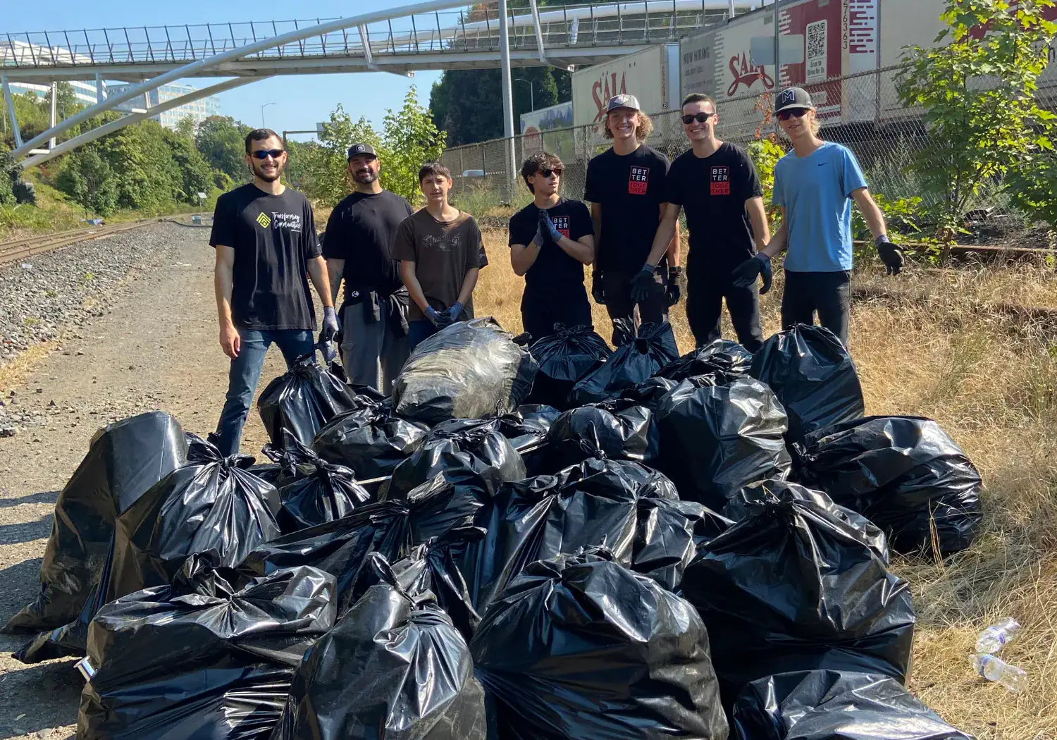 pcc youth picking up trash for clean water (2)