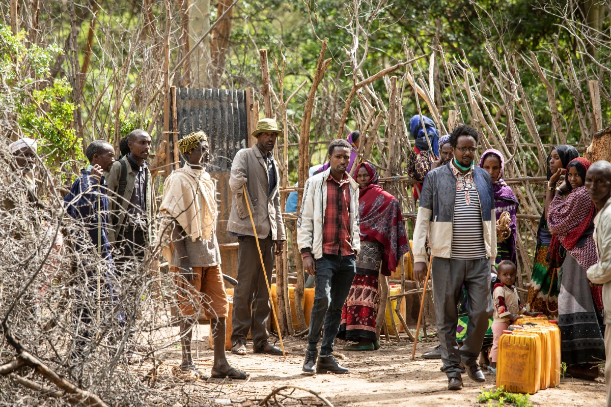 Providing-Clean-Water-Ethiopia-7 Petros Network partners funded 12 water wells to be either drilled or restored in Ethiopia. Providing clean water for so many. This well pictures serves over 500 people in the surrounding communities.